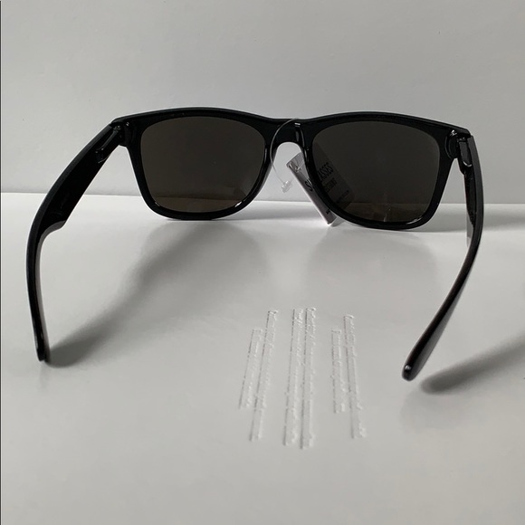 🆕 🆑  SUNGLASSES - Picture 3 of 8